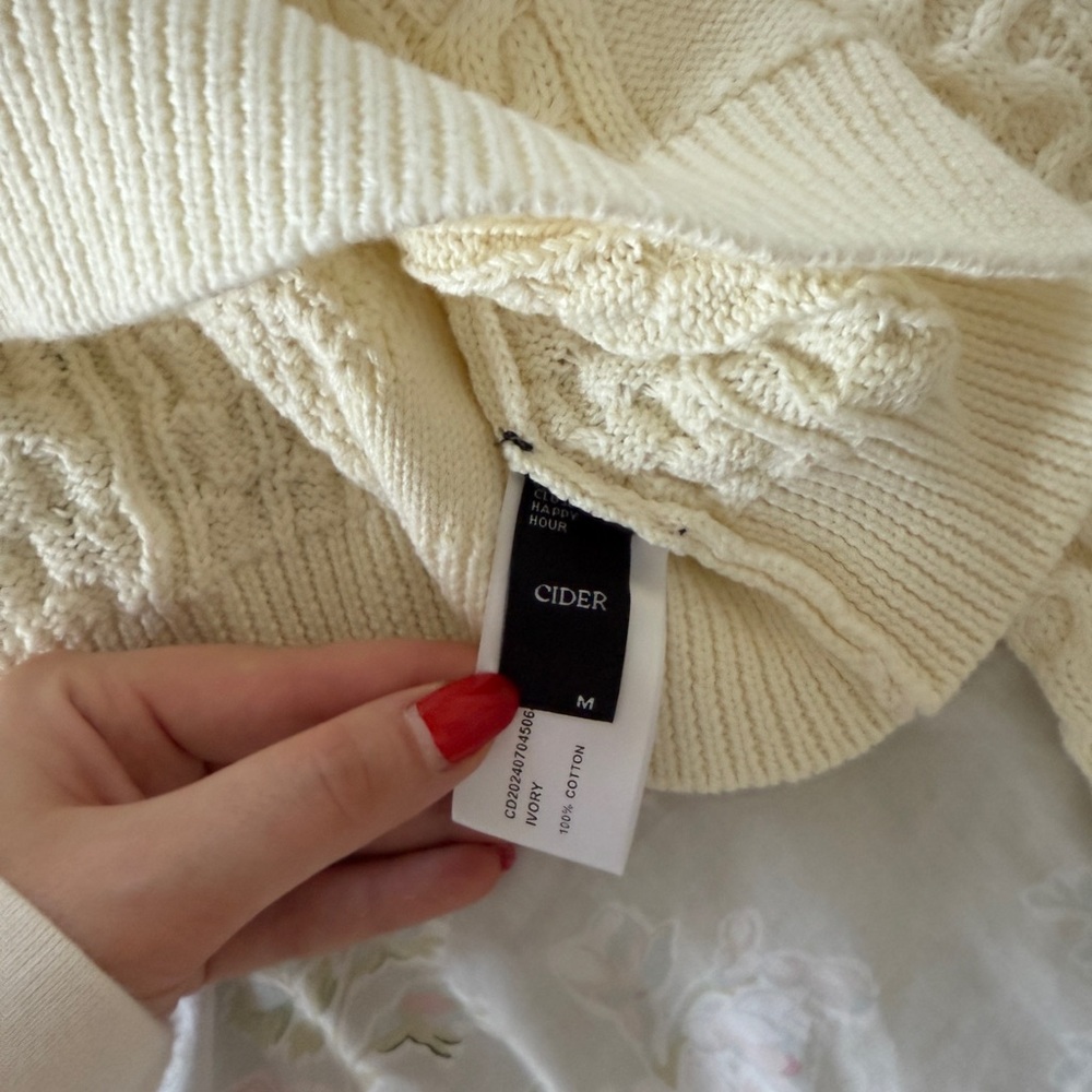 Sweater - Picture 3 of 3
